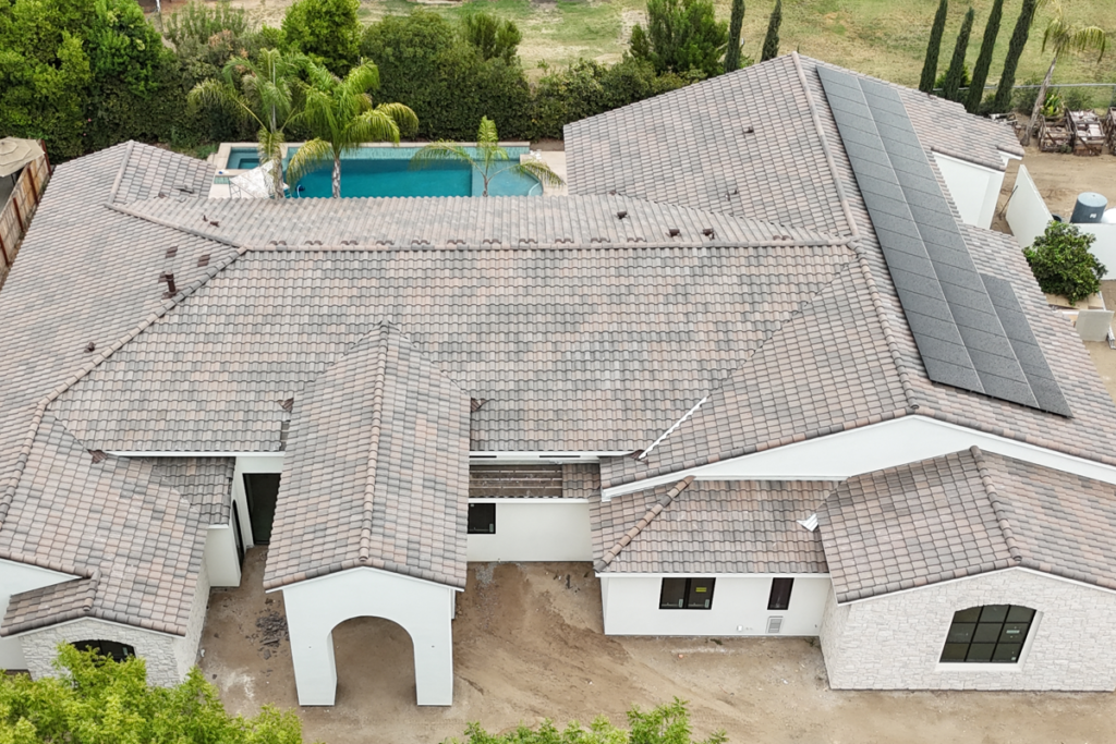 S-tile eagle 3687 brown gray range